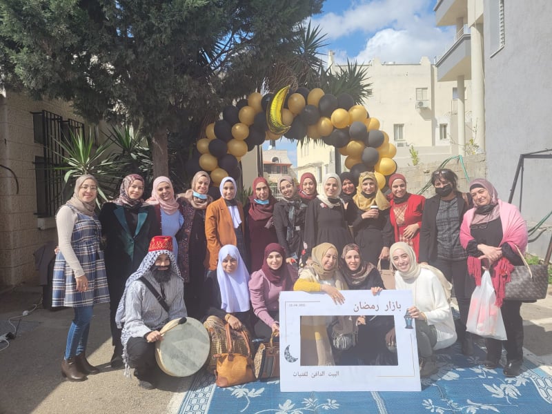 حضور واسع لبازار رمضان الاول لدعم الفتيات والاجيال الشابة بمشاركة رئيس بلدية كفرقاسم المحامي عادل بدير 